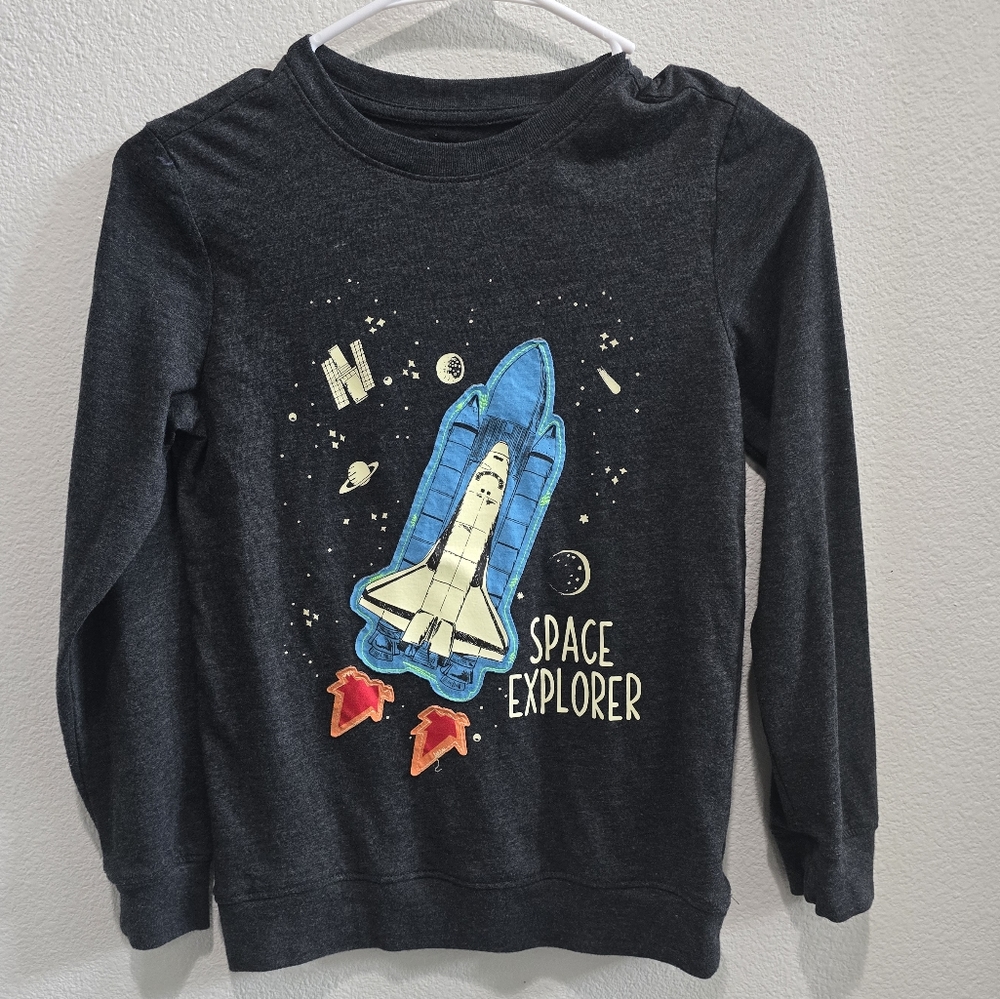 Cat & Jack glow in the dark long sleeved shirt. New with out tags medium 8/10